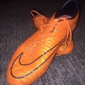 Soccer cleats